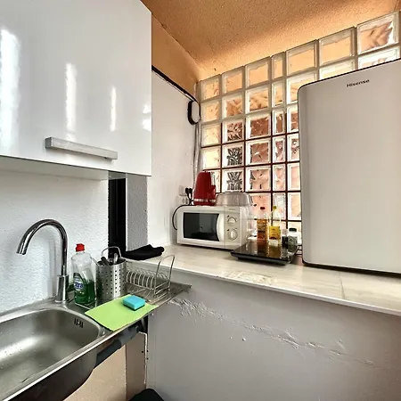 Con Bano Privado Y Mini-cocina Privada En Casa Particular, Acceso Independiente * San Sebastián