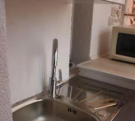 Homestay Con Bano Privado Y Mini-cocina Privada En Casa Particular, Acceso Independiente San Sebastian