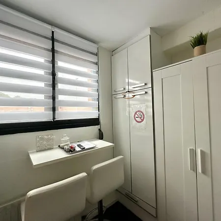 Accommodatie bij particulieren Con Bano Privado Y Mini-cocina Privada En Casa Particular, Acceso Independiente *