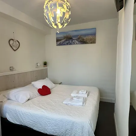ホームステイ Con Bano Privado Y Mini-cocina Privada En Casa Particular, Acceso Independiente